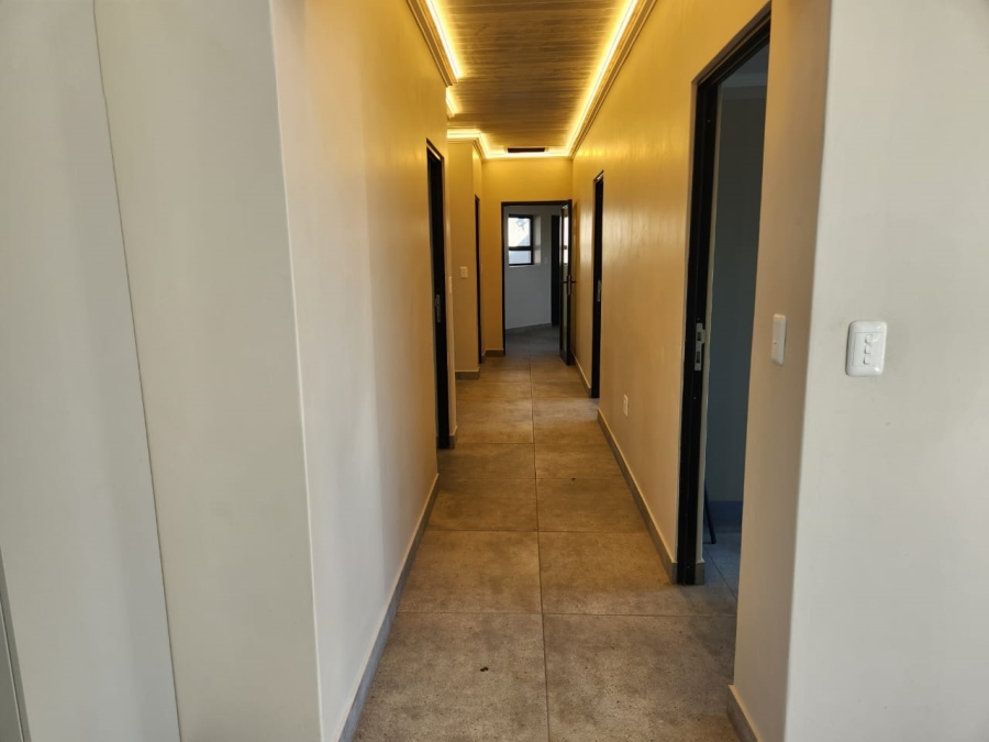 4 Bedroom Property for Sale in Stilbaai Wes Western Cape